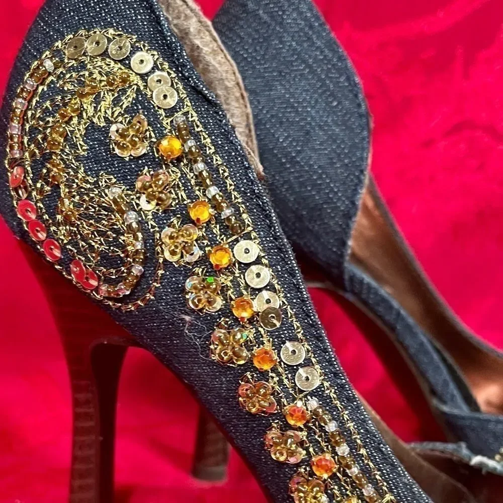 DENIM ANNE MICHELLE BEADED STACKED HEEL SIZE 6.5